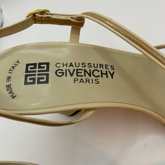 CHAUSSURES GIVENCY PARIS - Beige Strap Sandal, Size  7M. 3” heel. Made in Italy - Picture 2 of 7